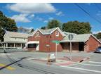 2700ft² - Commercial Space perfect for pizza, convenience store or more