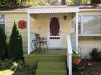 $5800 / 2br - 700ft² - Seasonal--Gorgeous Cottage, Quiet neighborhood 5 mins