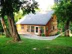 3br - Luxury Log Cabin in Hocking Hills ((Bremen Ohio)) 3br bedroom