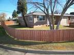 $900 / 3br - Remodeled 3+1 with Yard (Redding) (map) 3br bedroom