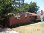$895 / 4br - 2520ft² - Large Brick house (NW-OKC) (map) 4br bedroom
