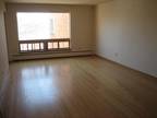 2 br Apartment at 909 E Henry Clay St in , Whitefish Bay, WI