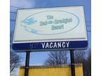 BED NO BREAKFAST RESORT CALL 1-[phone removed](Sister Lakes, Michigan)