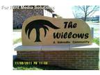 $594 / 2br - Welcome to The Willows!! Free Satellite TV and great move in