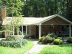 $595 / 3br - Beautiful Cabin in the Woods w/ Hot Tub - FallingTimber (Seven