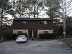 $650 / 2br - 2.5 ba Large (1200 sq. ft.) duplex-walk to SFC (NW Gainesville) 2br