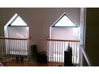 $900 / 1br - 1BR 2 BA TOWNHOUSE STYLE APT. (EAST AVE/PRINCE ST.) 1br bedroom