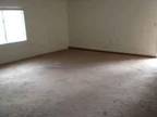 $800 / 3br - 3 or 2 Bdrms with large playroom/studio (Downtown Prescott Valley)