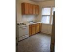 $425 / 1br - 650ft² - Upper & lower units available (1804 9th St) (map) 1br