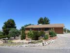 $1100 / 4br - 2300ft² - Home with a view off Fir (Cottonwood) 4br bedroom