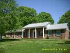 $1695 / 4br - Beautiful Ranch House On 10 Acres of Land 4br bedroom