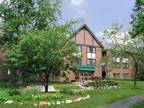 $1120 / 2br - 1150ft² - 2 Bed 2 Bath Top Floor Corner Unit for Sublet (Fox