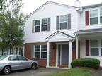 $800 / 3br - Oak Tree Townhome Available May 1 (Christiansburg) 3br bedroom