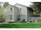 $895 / 3br - Downstairs Duplex with Fenced Yard, Hardwood Floors