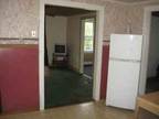 $650 / 2br - Partially furnished Apt & 2 stall Garage (Deferiet 1.5 from Drum)