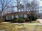 1838ft² - 3Bd/2Bth Brick Ranch (NW GREENSBORO)