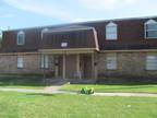 $465 / 2br - OAKLEIGH VILLAGE APARTMENTS (1105 SELMA ST) 2br bedroom
