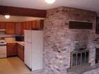 $800 / 2br - ft² - Gull Lake, 1/2 blk from Ernies (1350 Indian Trl) (map) 2br