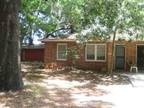 $550 / 2br - 2BR 1BA APT 5 BLKS TO UF (604 NW 13th Terrace) 2br bedroom