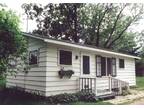 $800 / 2br - 800ft² - GREEN LAKE, WI (Green Lake Terrace) (map) 2br bedroom