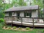 $125 / 2br - TRAILS END CABINS - SECLUDED, QUIET AND BEAUTIFULLY DECORATED