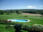 $225 / 1br - Labor Day Special: Stunning Berkshires Cottage with Amazing Views