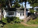 $750 / 2br - Islands Waterfront Cottage-Labor Day Week Sept 1-8 (Cape Vincent