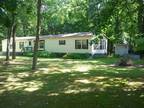 1200ft² - Rent This Beautiful Mobile Home For EAA, Fishing