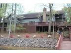 Beautiful Waterfront Home-4 BR/3 Bath-Heaven's Deck