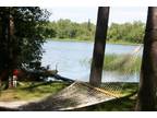 $140 / 520ft² - FALL COLORS MODERN LAKE RENTAL