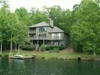 5br - 3874ft² - Beautiful Lakefront Property (Connestee Falls, Brevard