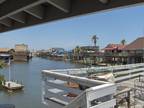 $690 / 3br - canal house on the water (Jamaica Beach, Galveston) (map) 3br