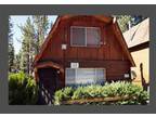 A Hodge Podge Lodge 2 Bdrm. 1 Bath. cabin in Big Bear Lake!