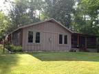 $125 / 2br - 1200ft2 - Secluded north woods lake cottage