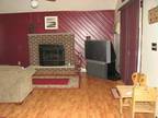 $350 Poconos Vacation House Rental 3 bedrooms Pocono lake house