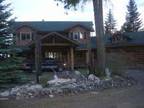 $150 / 3br - 2400ft² - lux log home sleeps 10 (Spokane, WA) (map) 3br bedroom