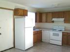 $795 / 3br - 3or4 Bed townhome with Laundry Hookups
