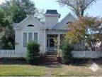 $825 / 3br - 2300ft² - cute victorian 3 bed 2 bath C/H/A (Texarkana TX ) 3br