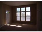 $1405 / 2br - ft² - Love these windows, love the sunlight!