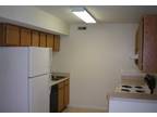 $600 / 2br - 874ft² - Summercrest Apartments (North) (map) 2br bedroom