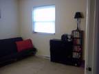 $449 / 2br - spacious, clean, quiet, beautiful apartment (Warren) (map) 2br