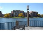 $940 / 1br - 935ft² - Breathtaking Lake Views! (United States) 1br bedroom