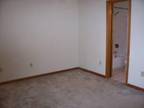 $675 / 2br - 2/2 Duplex, split floorplan, great for roommates, much more!!!