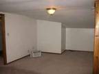 $600 / 2br - 2 bdrm Large apartment (Hubbard, OH) 2br bedroom