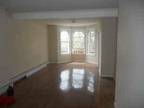 $ / 4br - newly renovated Troy Apt (Troy) (map) 4br bedroom