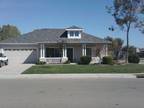 $1200 / 3br - 1409ft² - RENT Beautiful single-family (Kingsburg Ca) 3br bedroom