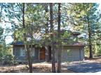 $320 / 4br - #2 Awbrey Lane *Foosball, WiFi, Bikes and a Hot Tub* (Sunriver