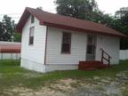 $400 / 1br - 1 Bdr. Cottage in Country, Central Air. Carport