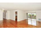 $799 / 2br - Attractive Apartment with Hardwood floors (Hagerstown) 2br bedroom