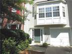 $1350 / 3br - 2436ft² - **GORGEOUS 3b Townhouse**